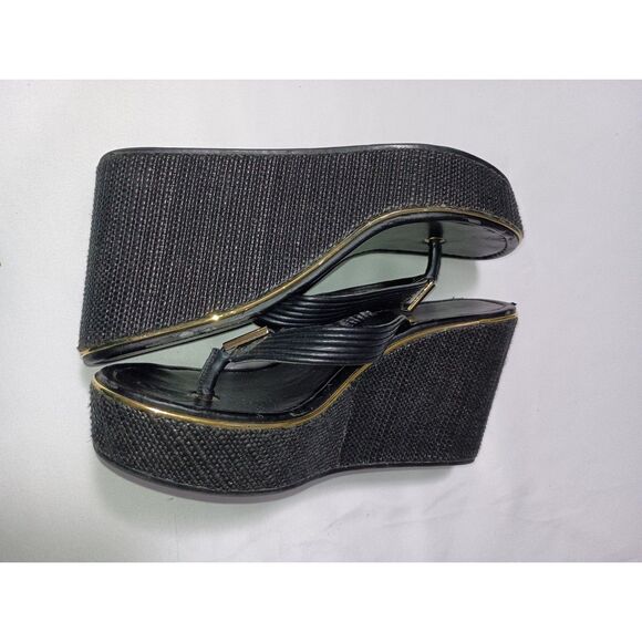ALDO:  Black Thong Wedge Sandal with Gold Insert, Woman Size 8 - Picture 4 of 8